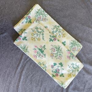 S1 Vintage - Set Of 2 Cottagecore Floral Country Pillow Cases